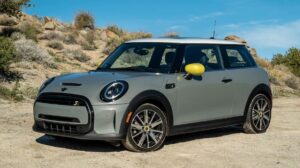 MINI-COOPER-2024.jpg