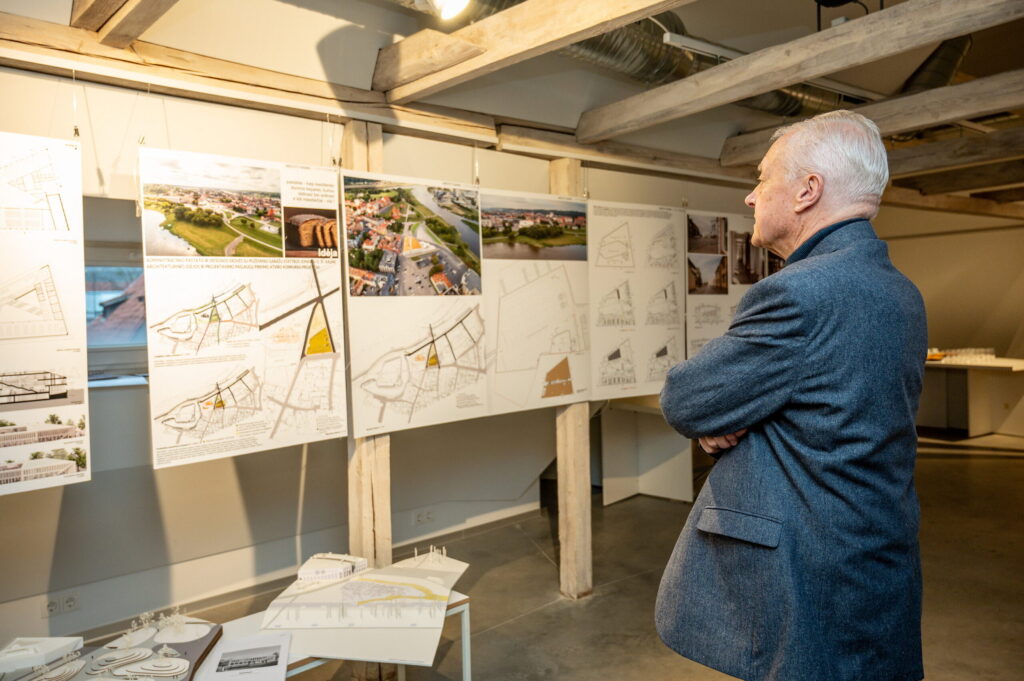Kauno miesto savivaldybė Ekspertai vertina architektų idėjas Kauno senamiesčio prieigoms: